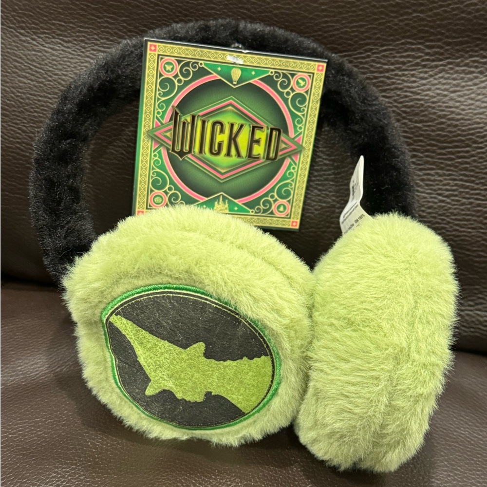 Wicked The Movie: Green and Black Earmuffs: NEW: Universal Studio’s